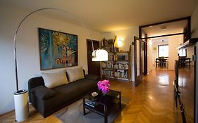 Apartment Cherry